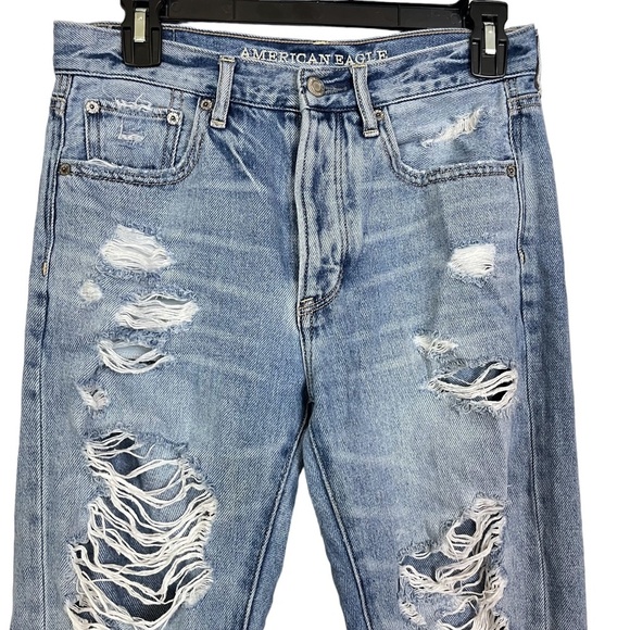 AMERICAN EAGLE HI-RISE GIRLFRIEND Distressed Medium Blue Wash Zip Fly Jeans sz 2 - Picture 2 of 16